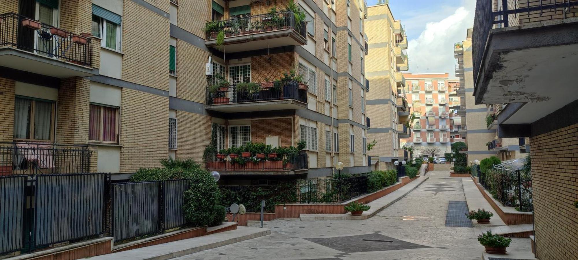 Tra Le Antiche Mura E Garbatella Appartamento *